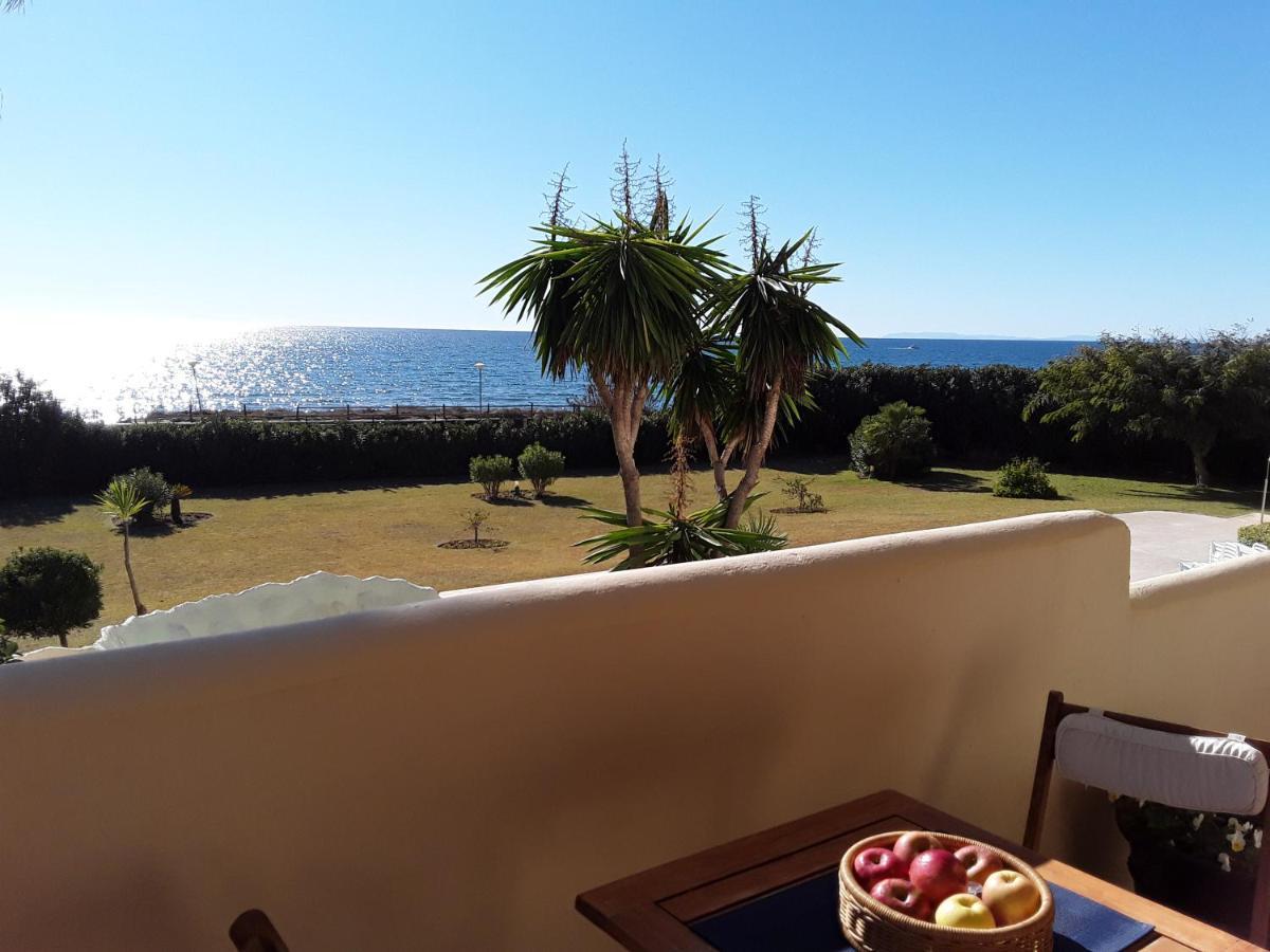 Beachfront Neptuno I, Complex,Views,Pool,Garden, Elviria Marbella Eksteriør bilde