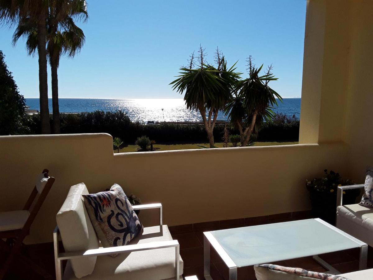 Beachfront Neptuno I, Complex,Views,Pool,Garden, Elviria Marbella Eksteriør bilde