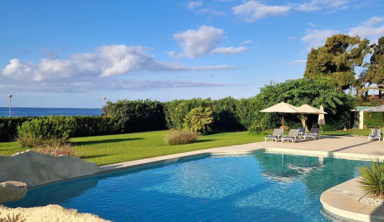 Beachfront Neptuno I, Complex,Views,Pool,Garden, Elviria Marbella Eksteriør bilde